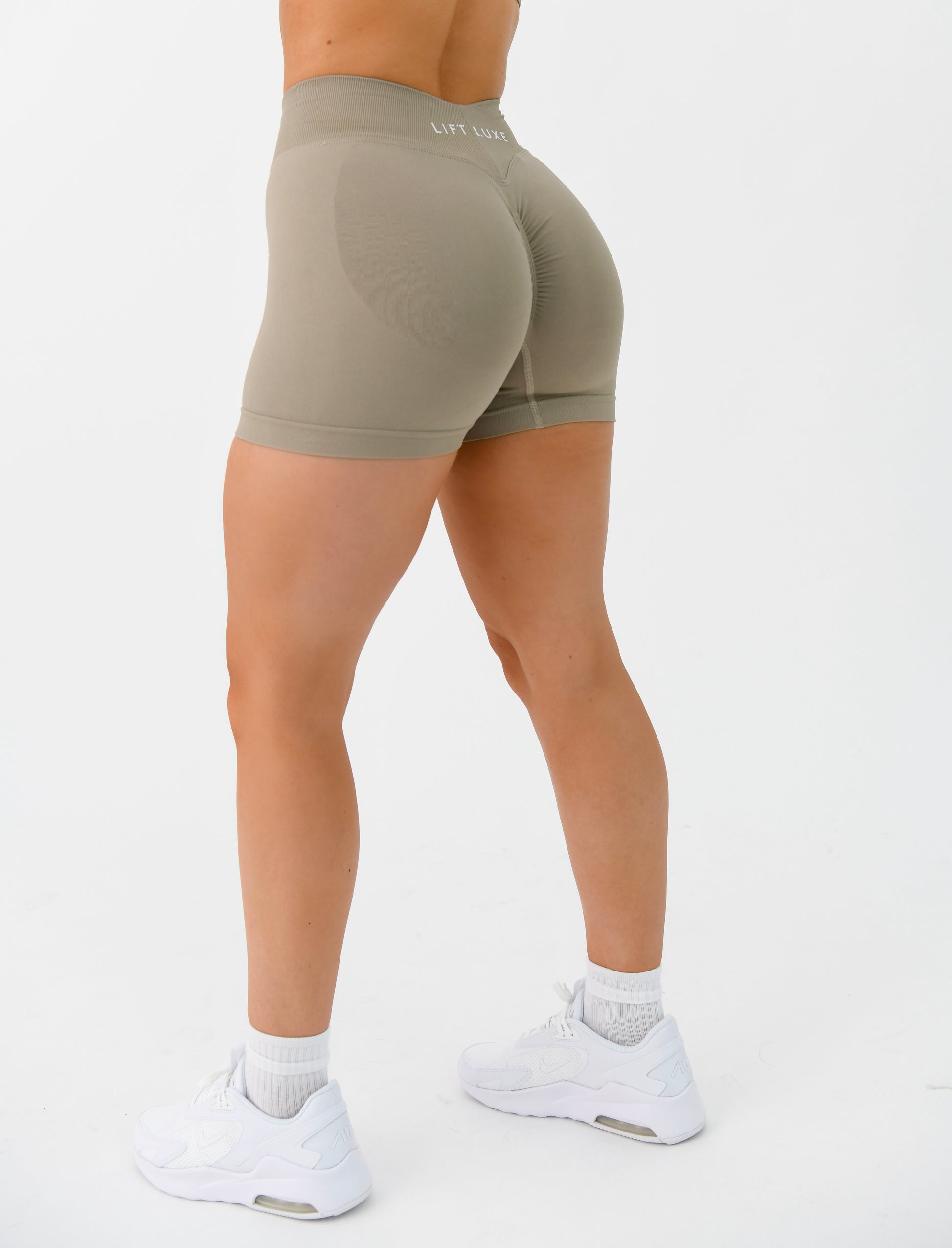 Elevate Sandstone Shorts